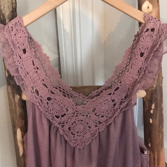 Pretty boho purple dress with lace neck - Picture 4 of 6